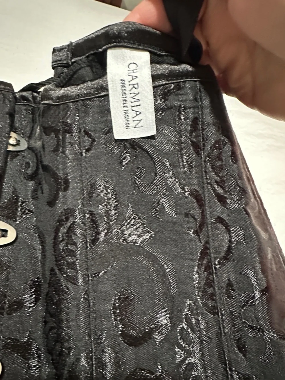 Charmian elegant black